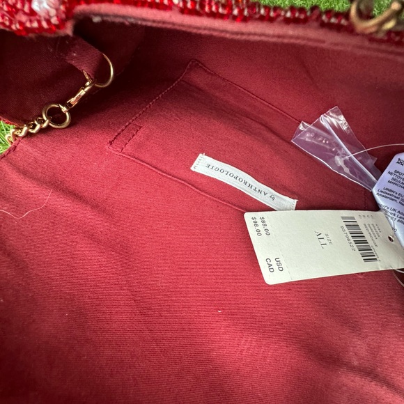 petal clutch beaded bag - Picture 8 of 8